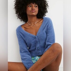 NWOT Aerie Fuzzy Cropped Cardigan Marble Blue Large F34